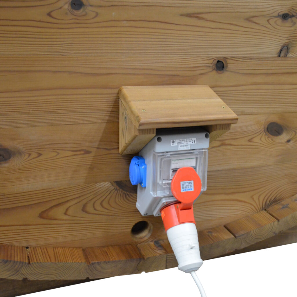 Dřevěná čtvercová sauna 4,5m 8