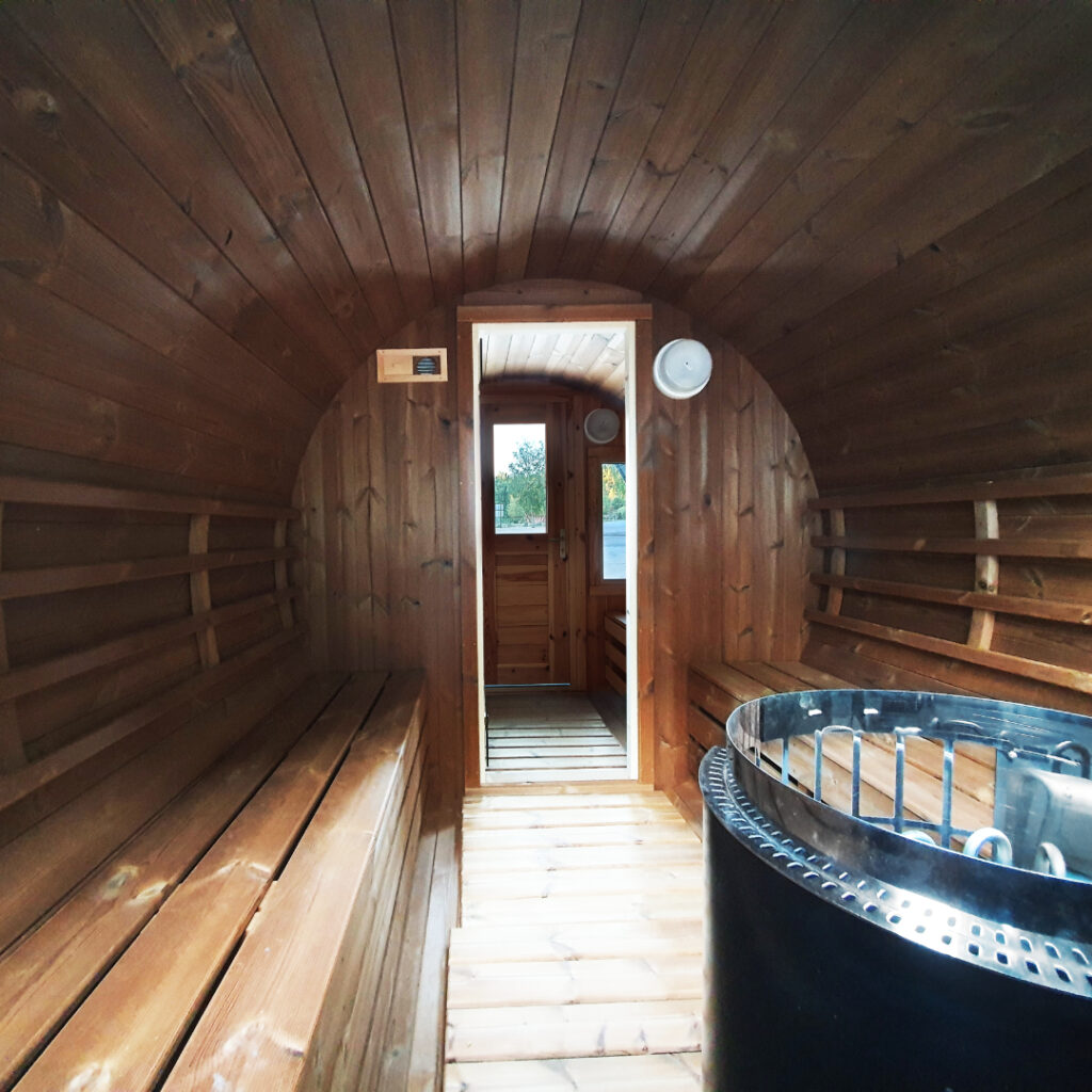 Dřevěná sudová sauna 4,5m 4