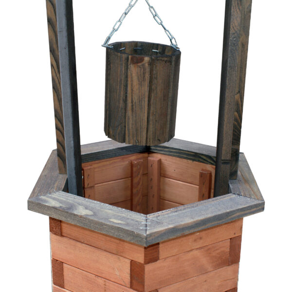 Dřevěná zahradní studna 1