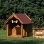 Dřevěná zateplená bouda pro psy profi s terasou 3