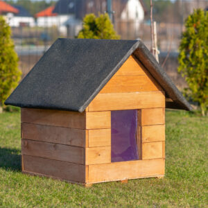 Dřevěná zateplená bouda pro středně velké psy 4