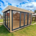 Dřevěný altán čtyřstranný prosklený s16