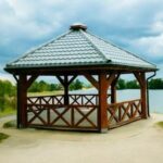 Dřevěný altán šestistranný j s plechovou střechou