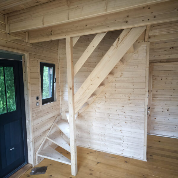 Dřevěný dům dřevostavba stodola b1 22