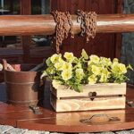 Dřevěný truhlík srdce opalovaný 8