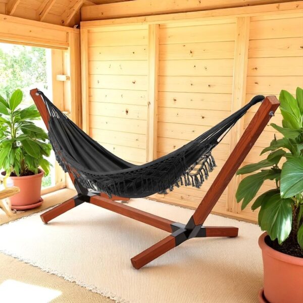 Houpací síť s masivním rámem hamaka