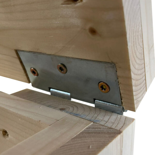 Kryt nádrže 1000l dřevěným obložením 3