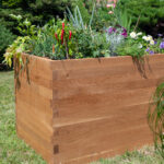 Nízký vyvýšený záhon dub 4