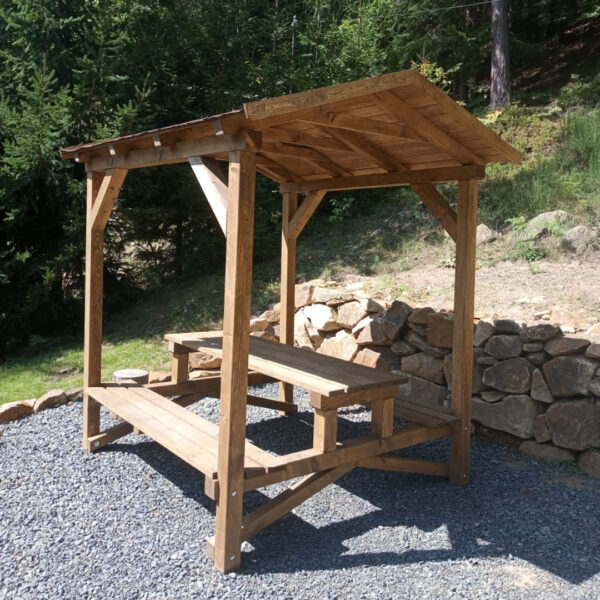 Set zahradního nábytku se střechou 5