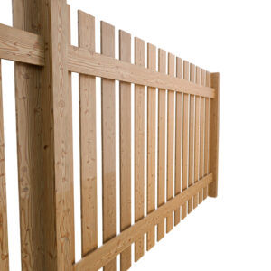 Smrkový:modřínový plot na míru lamelový s 1