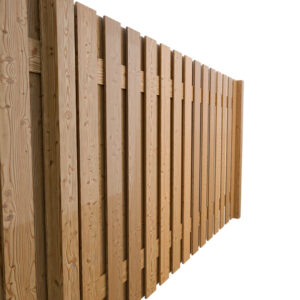Smrkový:modřínový plot na míru lamelový s 3