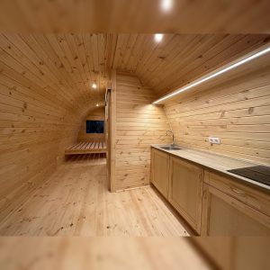Zateplená kempingová chatka LUXUS s bočním vchodem
