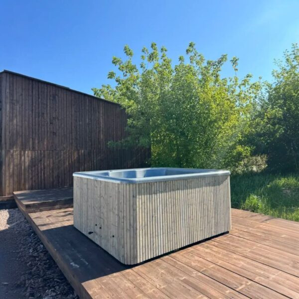 3D Granite QUADRO SPA LOUNGE. Elektrická vířivka s hydromasáží