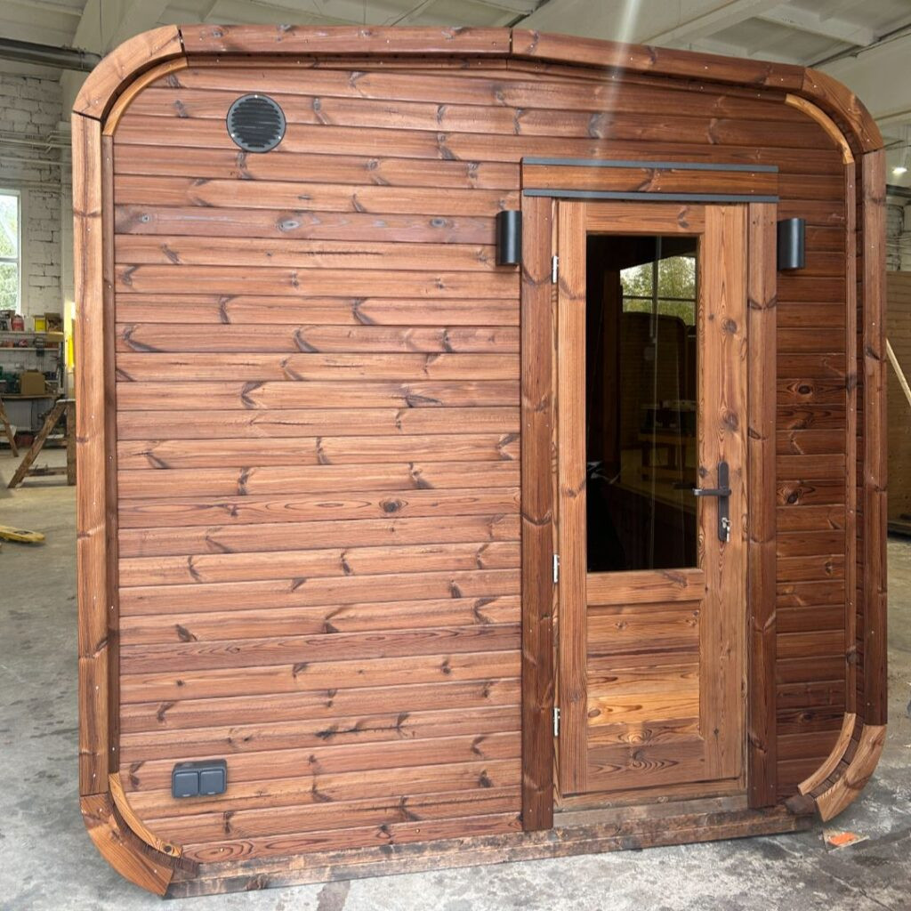 Dřevěná čtvercová sauna COMBI 5,4 m