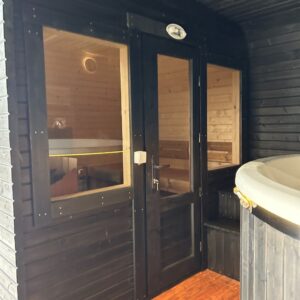 Dřevěná čtvercová sauna COMBI – 5 m