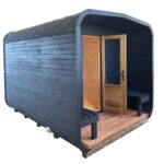 Dřevěná čtvercová sauna s terasou 3 m