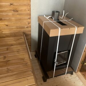 Dřevěná čtvercová sauna Wide RELAX 4 m