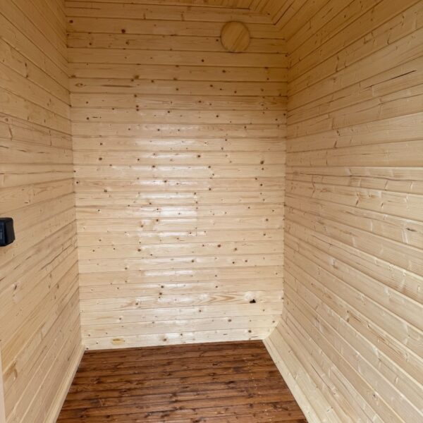 Dřevěná čtvercová sauna Wide RELAX 4 m