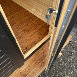 Dřevěná čtvercová sauna Wide RELAX 4 m