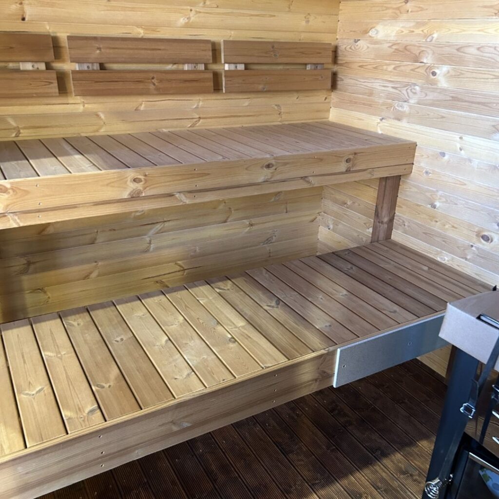 Dřevěná čtvercová sauna Wide RELAX 4 m