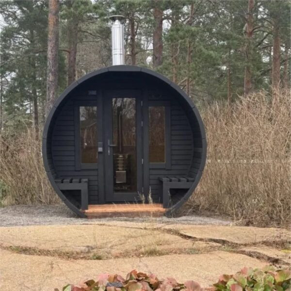 Dřevěná sudová sauna s terasou – 3 m