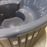 Integrovaná laminátová vířivka