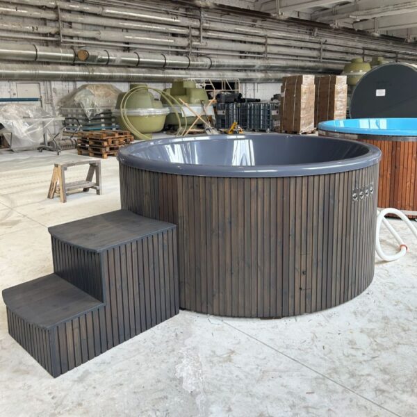 Integrovaná laminátová vířivka