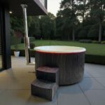 Integrovaná laminátová vířivka