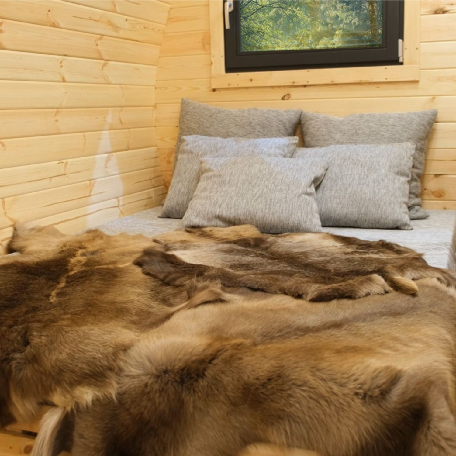 interier kempovacich domku