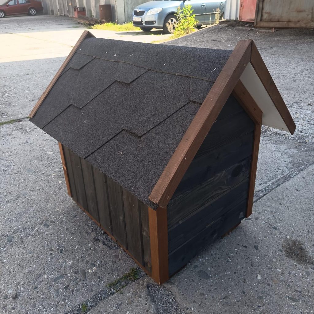 Dřevěná zateplená bouda pro menší psy - 63x47x70 cm - antracit/ořech - VÝPRODEJ